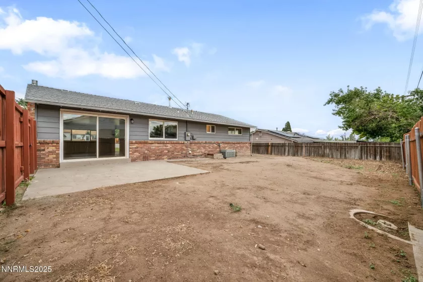 2260 6th, Reno, Nevada 89503, 3 Bedrooms Bedrooms, ,2 BathroomsBathrooms,Residential,Residential,6th,250055217