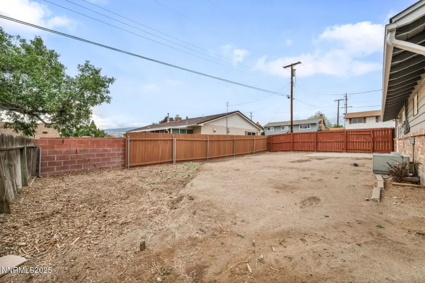 2260 6th, Reno, Nevada 89503, 3 Bedrooms Bedrooms, ,2 BathroomsBathrooms,Residential,Residential,6th,250055217