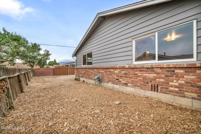 2260 6th, Reno, Nevada 89503, 3 Bedrooms Bedrooms, ,2 BathroomsBathrooms,Residential,Residential,6th,250055217