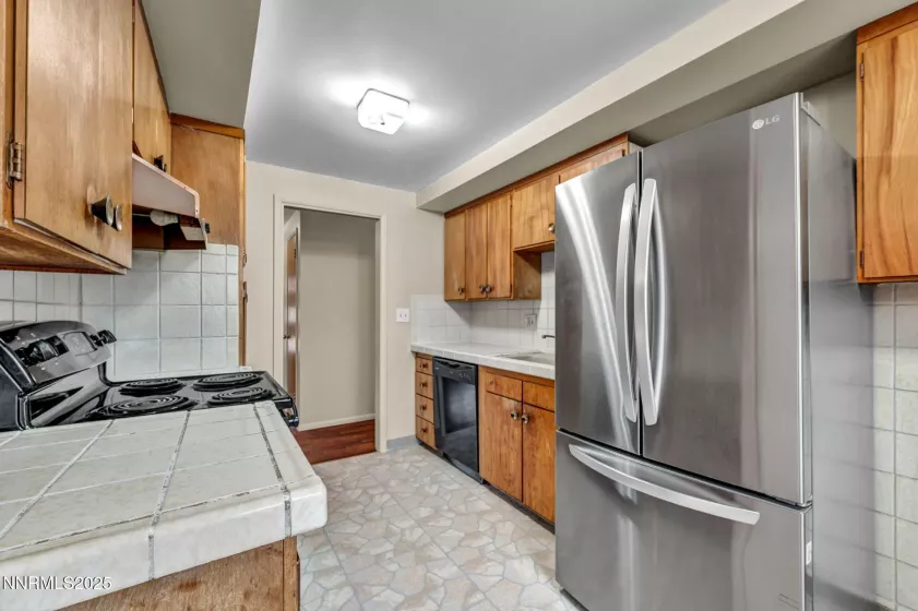 2260 6th, Reno, Nevada 89503, 3 Bedrooms Bedrooms, ,2 BathroomsBathrooms,Residential,Residential,6th,250055217