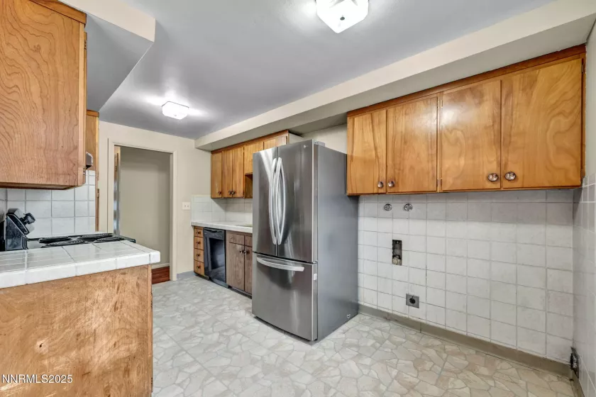 2260 6th, Reno, Nevada 89503, 3 Bedrooms Bedrooms, ,2 BathroomsBathrooms,Residential,Residential,6th,250055217