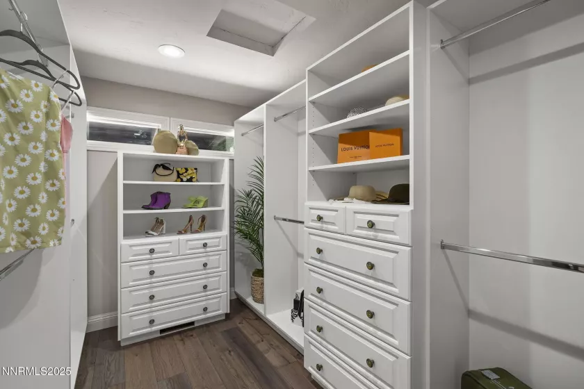 3405 Lone Tree, Reno, Nevada 89511, 4 Bedrooms Bedrooms, ,3 BathroomsBathrooms,Residential,Residential,Lone Tree,250055238