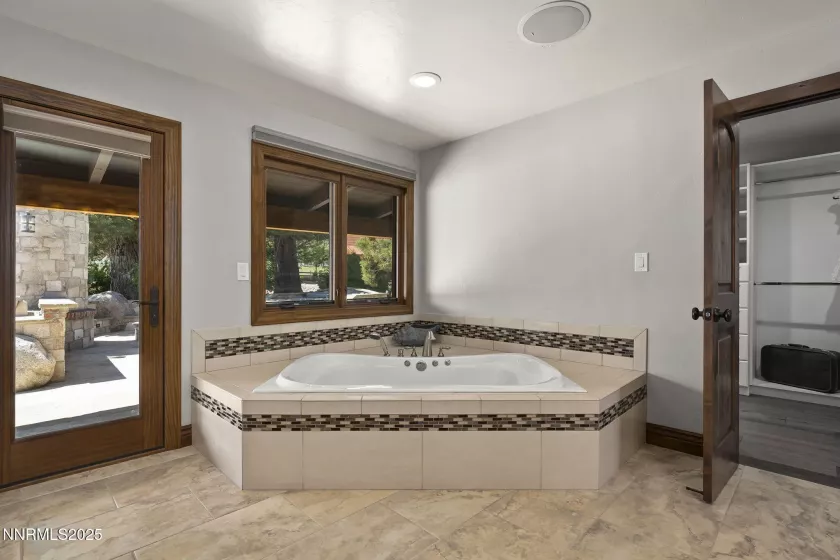 3405 Lone Tree, Reno, Nevada 89511, 4 Bedrooms Bedrooms, ,3 BathroomsBathrooms,Residential,Residential,Lone Tree,250055238