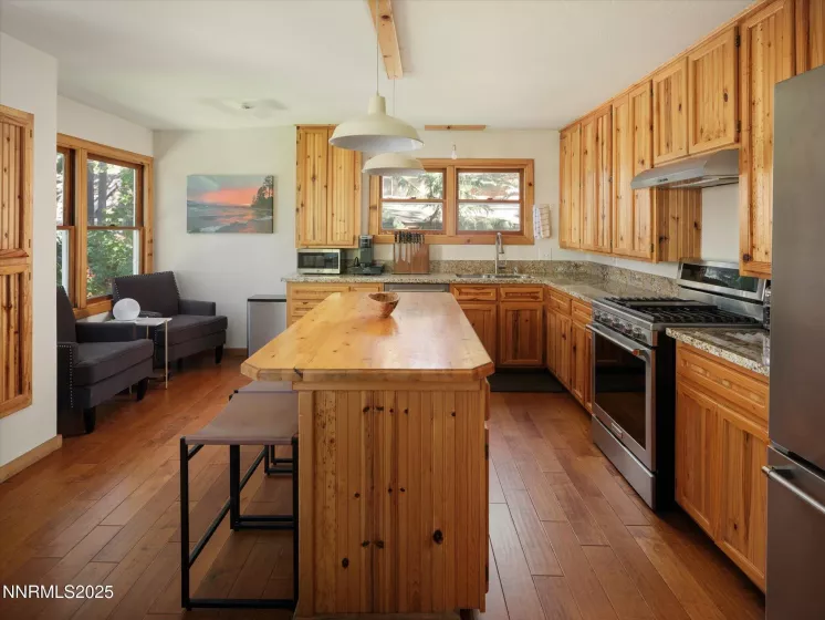 644 Job, Zephyr Cove, Nevada 89448, 5 Bedrooms Bedrooms, ,2 BathroomsBathrooms,Residential,Residential,Job,250055245