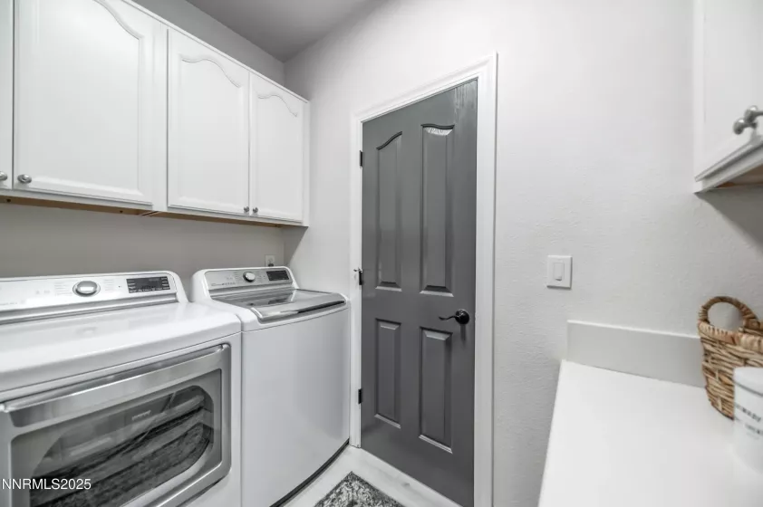 3065 Wingfield Hills, Sparks, Nevada 89436, 4 Bedrooms Bedrooms, ,4 BathroomsBathrooms,Residential,Residential,Wingfield Hills,250055248