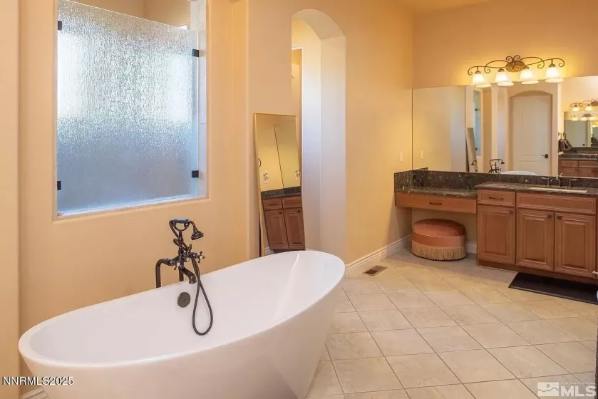 3945 Aspen Hollow, Reno, Nevada 89511, 4 Bedrooms Bedrooms, ,5 BathroomsBathrooms,Residential Lease,Manufactured,Aspen Hollow,250055251