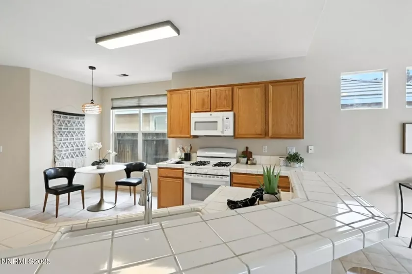 9618 Truckee Meadows, Reno, Nevada 89521, 3 Bedrooms Bedrooms, ,3 BathroomsBathrooms,Residential,Residential,Truckee Meadows,250055259