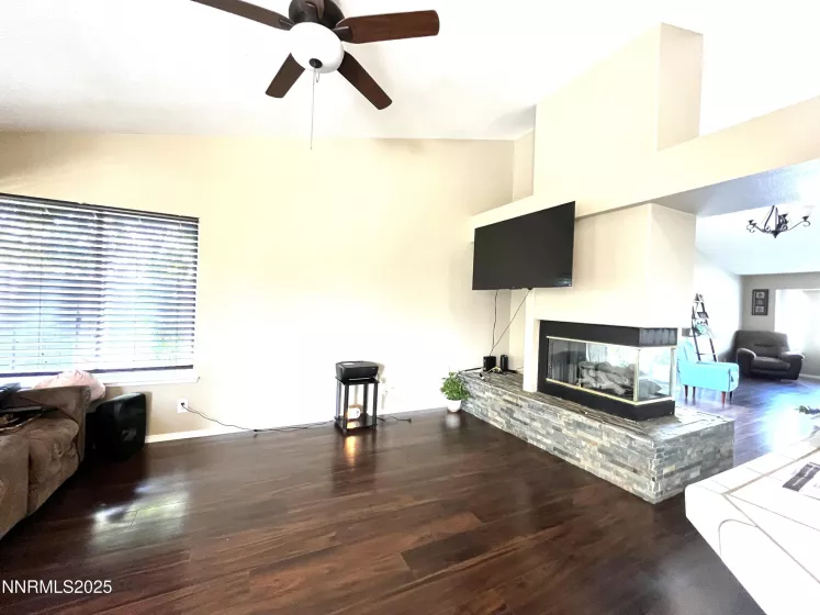 5870 Blue Horizon, Reno, Nevada 89523, 3 Bedrooms Bedrooms, ,2 BathroomsBathrooms,Residential,Residential,Blue Horizon,250055267