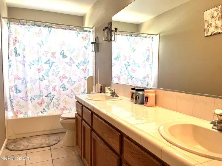 5870 Blue Horizon, Reno, Nevada 89523, 3 Bedrooms Bedrooms, ,2 BathroomsBathrooms,Residential,Residential,Blue Horizon,250055267