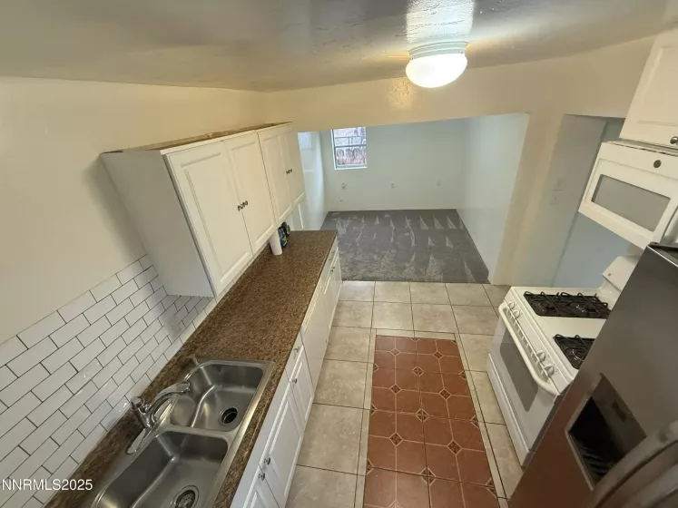 5587 Lupin, Sun Valley, Nevada 89433, 3 Bedrooms Bedrooms, ,2 BathroomsBathrooms,Residential,Residential,Lupin,250055273
