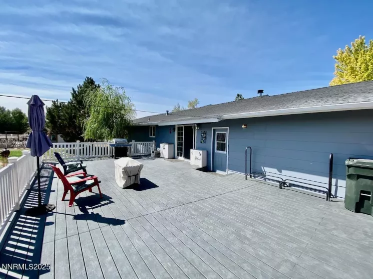 2201 Fish Springs, Gardnerville, Nevada 89410, 4 Bedrooms Bedrooms, ,3 BathroomsBathrooms,Residential,Residential,Fish Springs,250055284