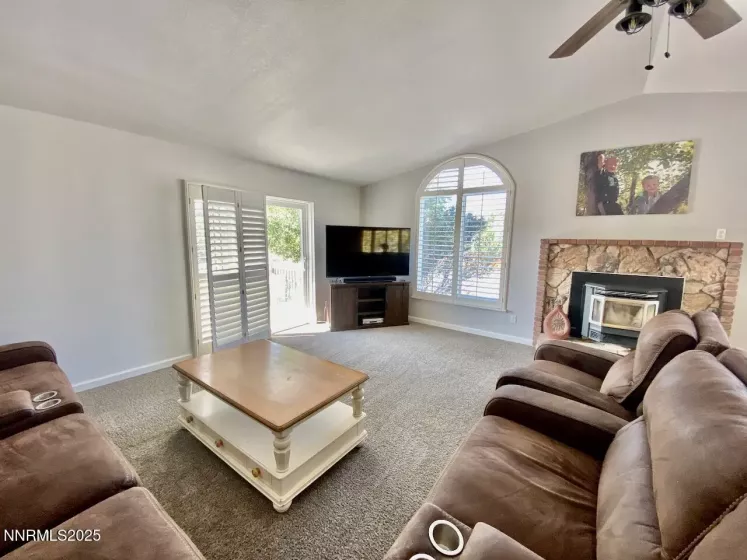 2201 Fish Springs, Gardnerville, Nevada 89410, 4 Bedrooms Bedrooms, ,3 BathroomsBathrooms,Residential,Residential,Fish Springs,250055284