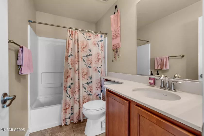 9199 Andraste, Reno, Nevada 89506, 3 Bedrooms Bedrooms, ,2 BathroomsBathrooms,Residential,Residential,Andraste,250055285