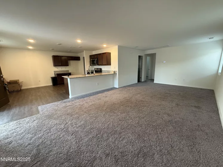 737 Valmy, Reno, Nevada 89506, 2 Bedrooms Bedrooms, ,1 BathroomBathrooms,Residential,Residential,Valmy,250055287