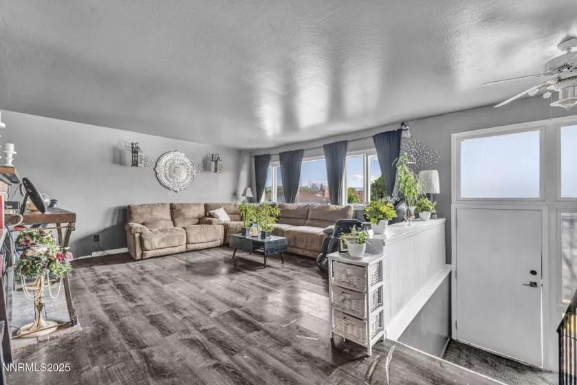 1940 Brunetti, Sparks, Nevada 89431, 4 Bedrooms Bedrooms, ,2 BathroomsBathrooms,Residential,Residential,Brunetti,250055289