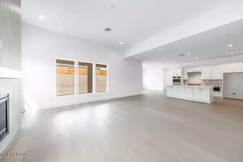 3121 Thrasher, Sparks, Nevada 89441, 4 Bedrooms Bedrooms, ,4 BathroomsBathrooms,Residential,Residential,Thrasher,250055292