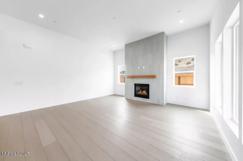 3121 Thrasher, Sparks, Nevada 89441, 4 Bedrooms Bedrooms, ,4 BathroomsBathrooms,Residential,Residential,Thrasher,250055292