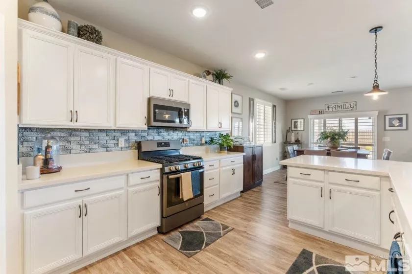 477 Scenic Ridge, Reno, Nevada 89506, 3 Bedrooms Bedrooms, ,2 BathroomsBathrooms,Residential,Residential,Scenic Ridge,250055296