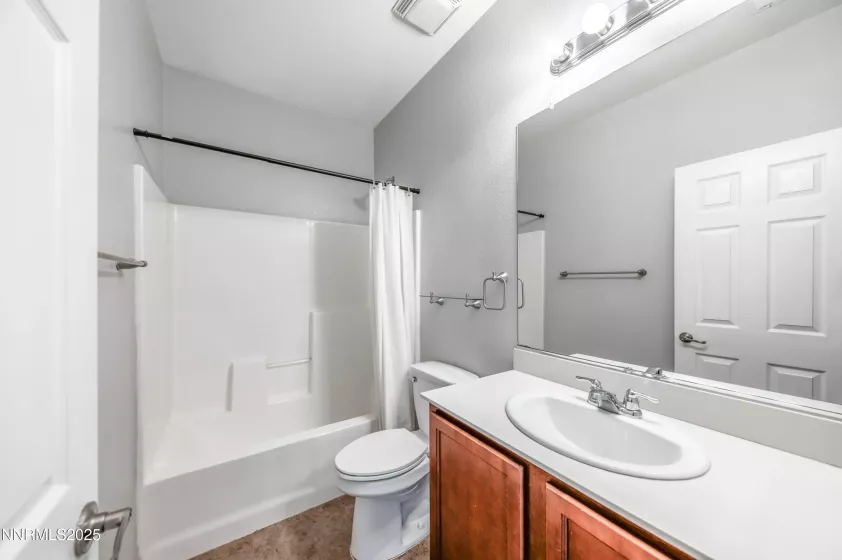 10705 Clear Vista, Reno, Nevada 89521, 4 Bedrooms Bedrooms, ,3 BathroomsBathrooms,Residential,Residential,Clear Vista,250055310
