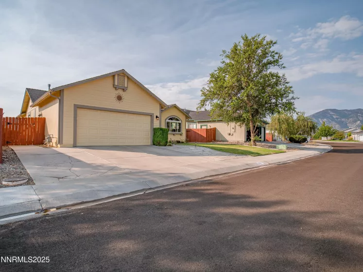 3551 Silverado, Carson City, Nevada 89705, 3 Bedrooms Bedrooms, ,2 BathroomsBathrooms,Residential,Residential,Silverado,250055314