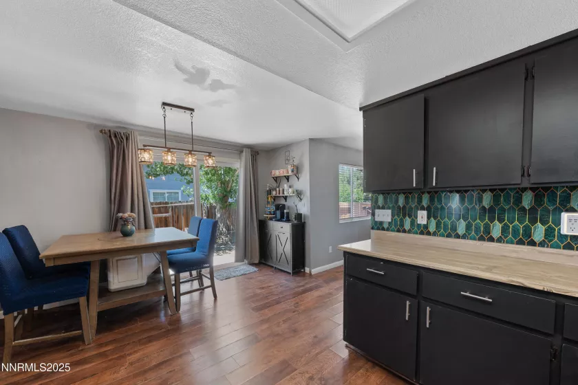Kitchen/ Dining