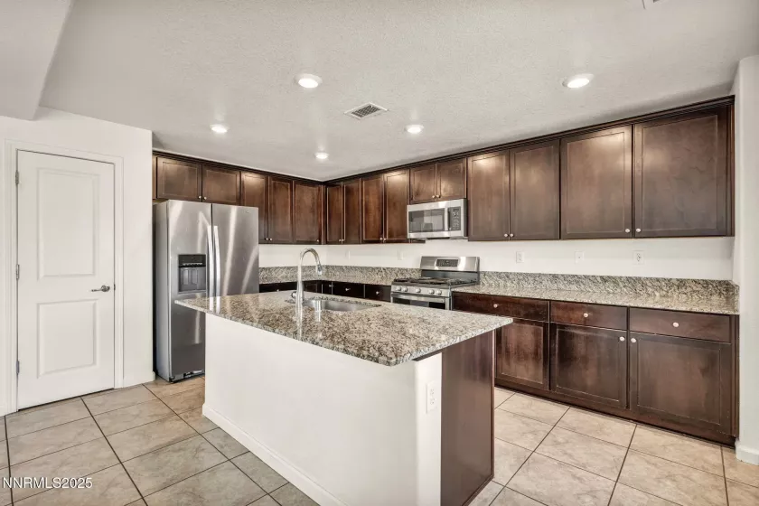 8977 Sagemoor, Reno, Nevada 89506, 3 Bedrooms Bedrooms, ,3 BathroomsBathrooms,Residential,Residential,Sagemoor,250051402