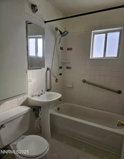 108 5th, Hawthorne, Nevada 89415, 4 Bedrooms Bedrooms, ,2 BathroomsBathrooms,Residential,Residential,5th,250055338