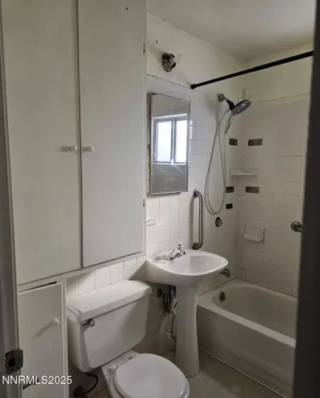 108 5th, Hawthorne, Nevada 89415, 4 Bedrooms Bedrooms, ,2 BathroomsBathrooms,Residential,Residential,5th,250055338