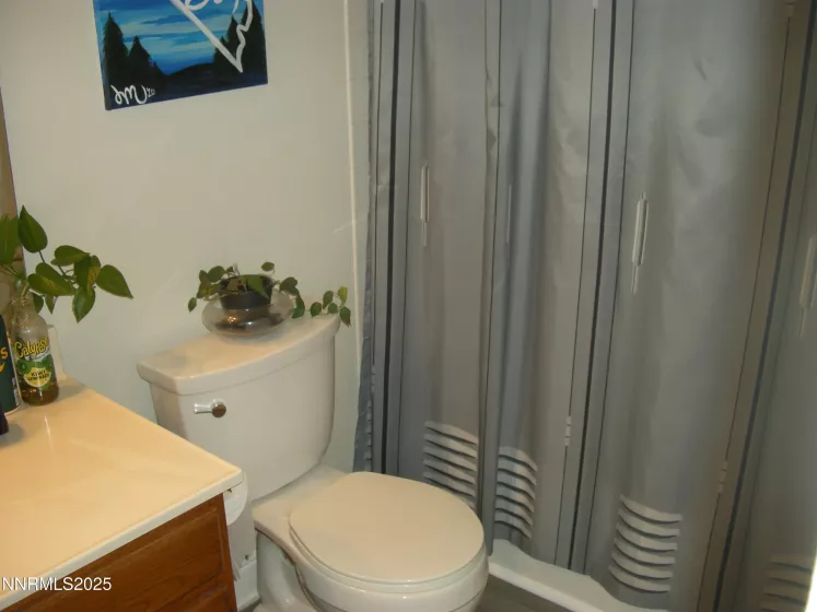 2875 Idlewild, Reno, Nevada 89509, 2 Bedrooms Bedrooms, ,3 BathroomsBathrooms,Residential,Residential,Idlewild,250055340