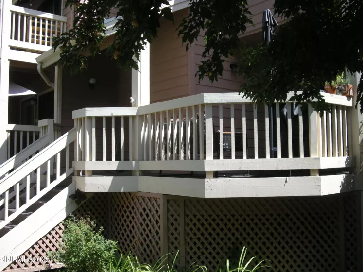 2875 Idlewild, Reno, Nevada 89509, 2 Bedrooms Bedrooms, ,3 BathroomsBathrooms,Residential,Residential,Idlewild,250055340