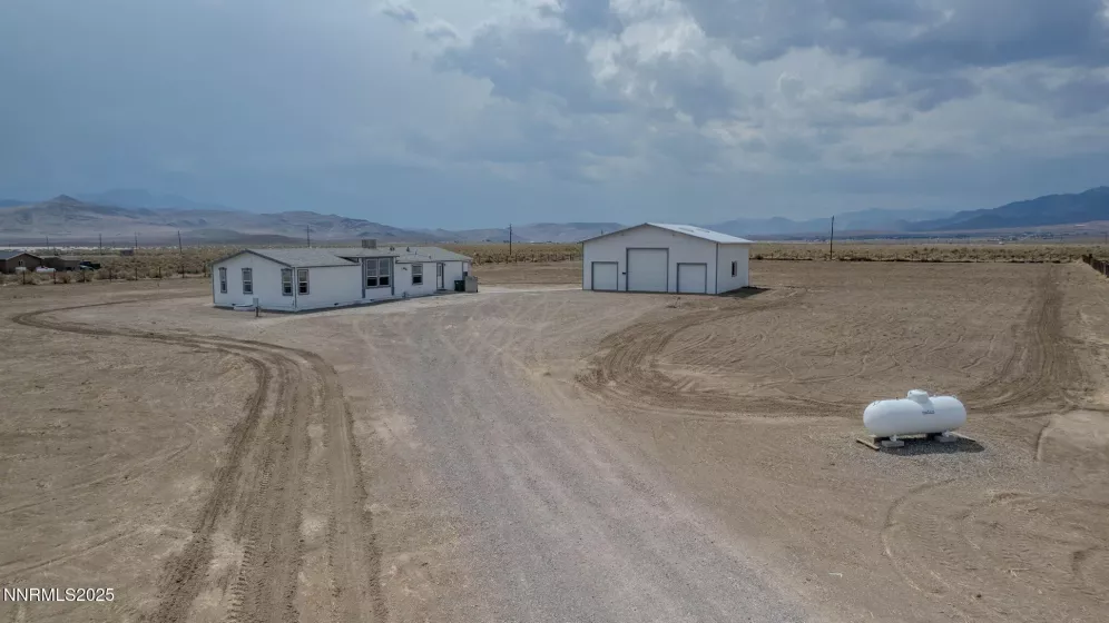6715 Wade, Stagecoach, Nevada 89429, 3 Bedrooms Bedrooms, ,2 BathroomsBathrooms,Residential,Residential,Wade,250055341