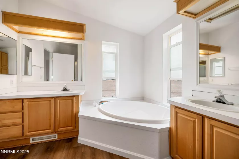 6715 Wade, Stagecoach, Nevada 89429, 3 Bedrooms Bedrooms, ,2 BathroomsBathrooms,Residential,Residential,Wade,250055341
