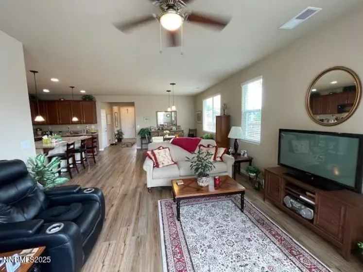 152 Jobe, Dayton, Nevada 89403, 3 Bedrooms Bedrooms, ,2 BathroomsBathrooms,Residential,Residential,Jobe,250055342
