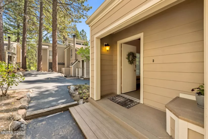 121 Juanita, Incline Village, Nevada 89451, 3 Bedrooms Bedrooms, ,2 BathroomsBathrooms,Residential,Residential,Juanita,250055343