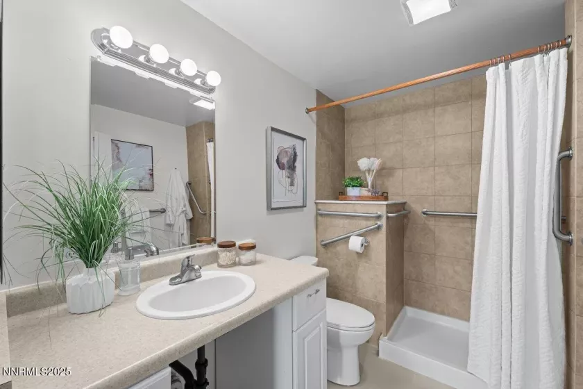 2955 Lakeside, Reno, Nevada 89509, 1 Bedroom Bedrooms, ,1 BathroomBathrooms,Residential,Residential,Lakeside,250055345