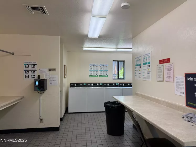 2955 Lakeside, Reno, Nevada 89509, 1 Bedroom Bedrooms, ,1 BathroomBathrooms,Residential,Residential,Lakeside,250055345