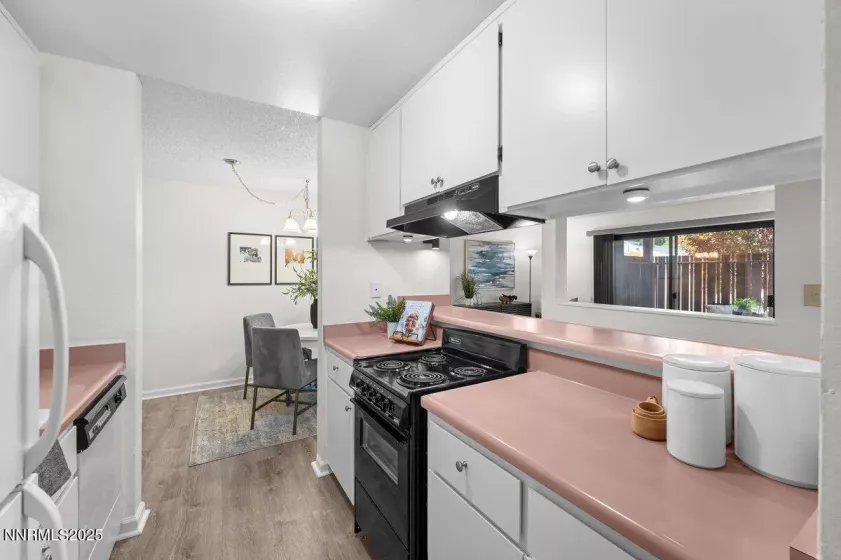 2955 Lakeside, Reno, Nevada 89509, 1 Bedroom Bedrooms, ,1 BathroomBathrooms,Residential,Residential,Lakeside,250055345