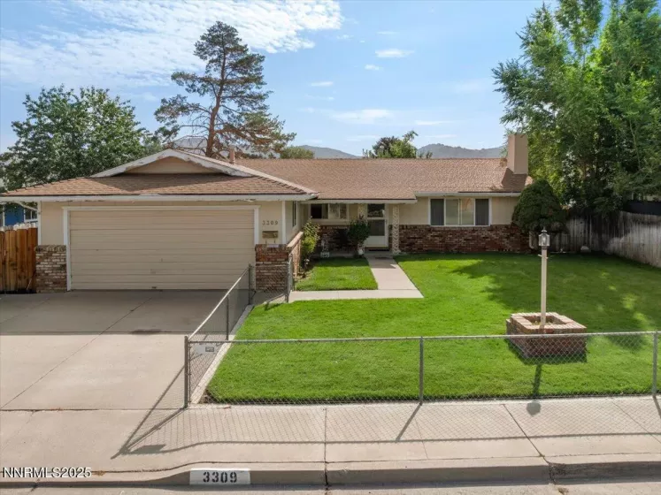3309 Hickory, Carson City, Nevada 89701, 3 Bedrooms Bedrooms, ,2 BathroomsBathrooms,Residential,Residential,Hickory,250055351