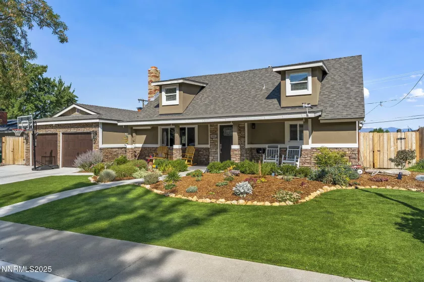 811 Crain, Carson City, Nevada 89703, 5 Bedrooms Bedrooms, ,2 BathroomsBathrooms,Residential,Residential,Crain,250055352