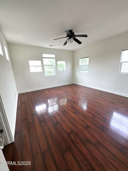 1279 Par Three, Sparks, Nevada 89436, 3 Bedrooms Bedrooms, ,3 BathroomsBathrooms,Residential Lease,Manufactured,Par Three,250055355