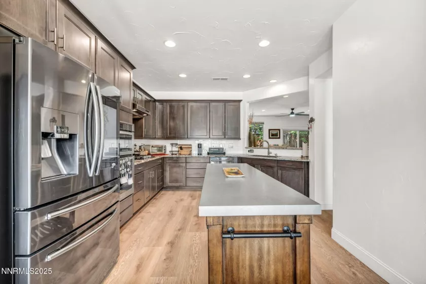 4719 Wood Thrush, Sparks, Nevada 89436, 3 Bedrooms Bedrooms, ,2 BathroomsBathrooms,Residential,Residential,Wood Thrush,250055364