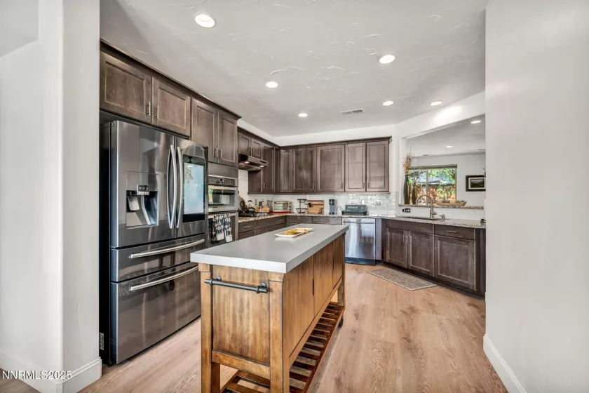 4719 Wood Thrush, Sparks, Nevada 89436, 3 Bedrooms Bedrooms, ,2 BathroomsBathrooms,Residential,Residential,Wood Thrush,250055364