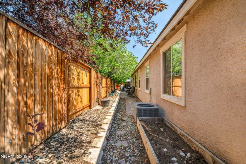 4719 Wood Thrush, Sparks, Nevada 89436, 3 Bedrooms Bedrooms, ,2 BathroomsBathrooms,Residential,Residential,Wood Thrush,250055364