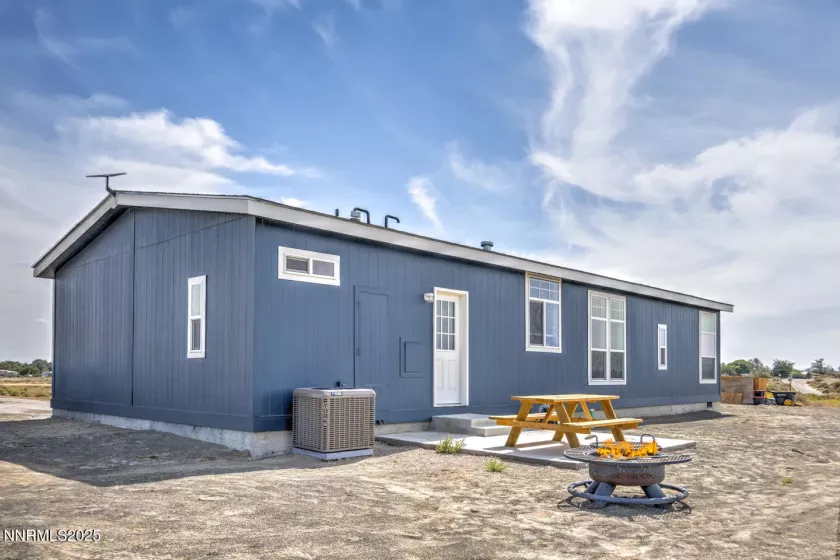 5944 Dillon, Fallon, Nevada 89406, 3 Bedrooms Bedrooms, ,2 BathroomsBathrooms,Residential,Residential,Dillon,250055390