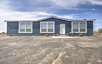5944 Dillon, Fallon, Nevada 89406, 3 Bedrooms Bedrooms, ,2 BathroomsBathrooms,Residential,Residential,Dillon,250055390