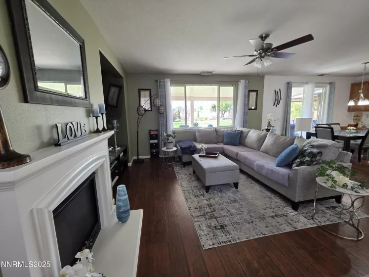 10677 Fire Poppy, Reno, Nevada 89521, 4 Bedrooms Bedrooms, ,3 BathroomsBathrooms,Residential,Residential,Fire Poppy,250055395