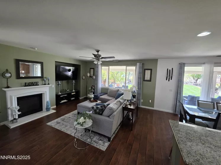 10677 Fire Poppy, Reno, Nevada 89521, 4 Bedrooms Bedrooms, ,3 BathroomsBathrooms,Residential,Residential,Fire Poppy,250055395