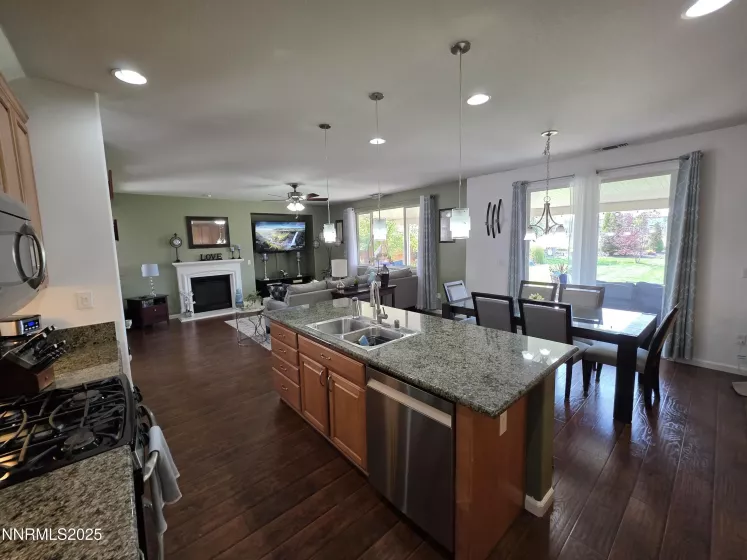 10677 Fire Poppy, Reno, Nevada 89521, 4 Bedrooms Bedrooms, ,3 BathroomsBathrooms,Residential,Residential,Fire Poppy,250055395