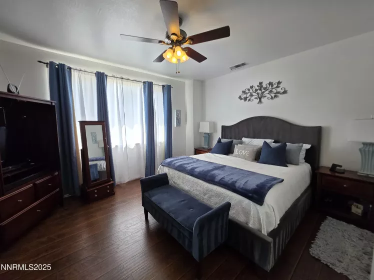 10677 Fire Poppy, Reno, Nevada 89521, 4 Bedrooms Bedrooms, ,3 BathroomsBathrooms,Residential,Residential,Fire Poppy,250055395