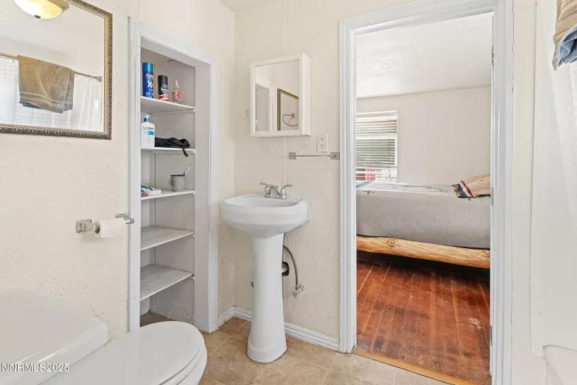 390 Flicker, Washoe Valley, Nevada 89704, 2 Bedrooms Bedrooms, ,1 BathroomBathrooms,Residential,Residential,Flicker,250055399